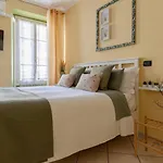 דירה Domus Botanica Loft 2 Passi Dalla Stazione/centro דומודוסולה