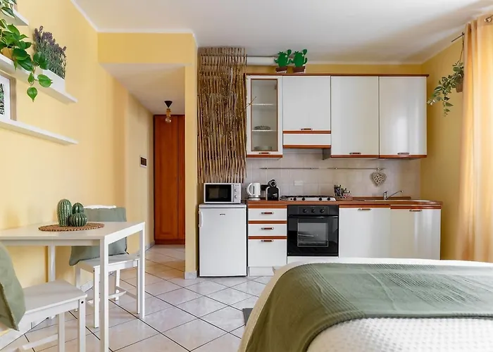 Apartment Domus Botanica Loft 2 Passi Dalla Stazione/centro